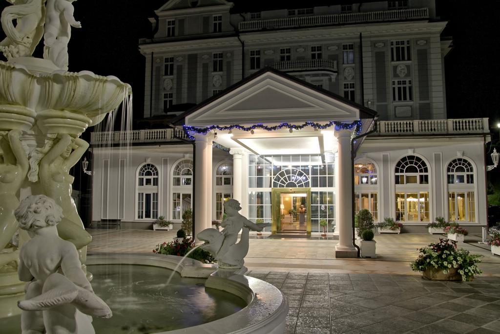 Esplanade Spa And Golf Resort Marianske Lazne Exterior photo