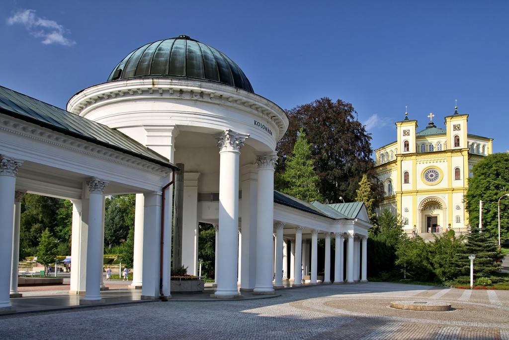 Esplanade Spa And Golf Resort Marianske Lazne Exterior photo