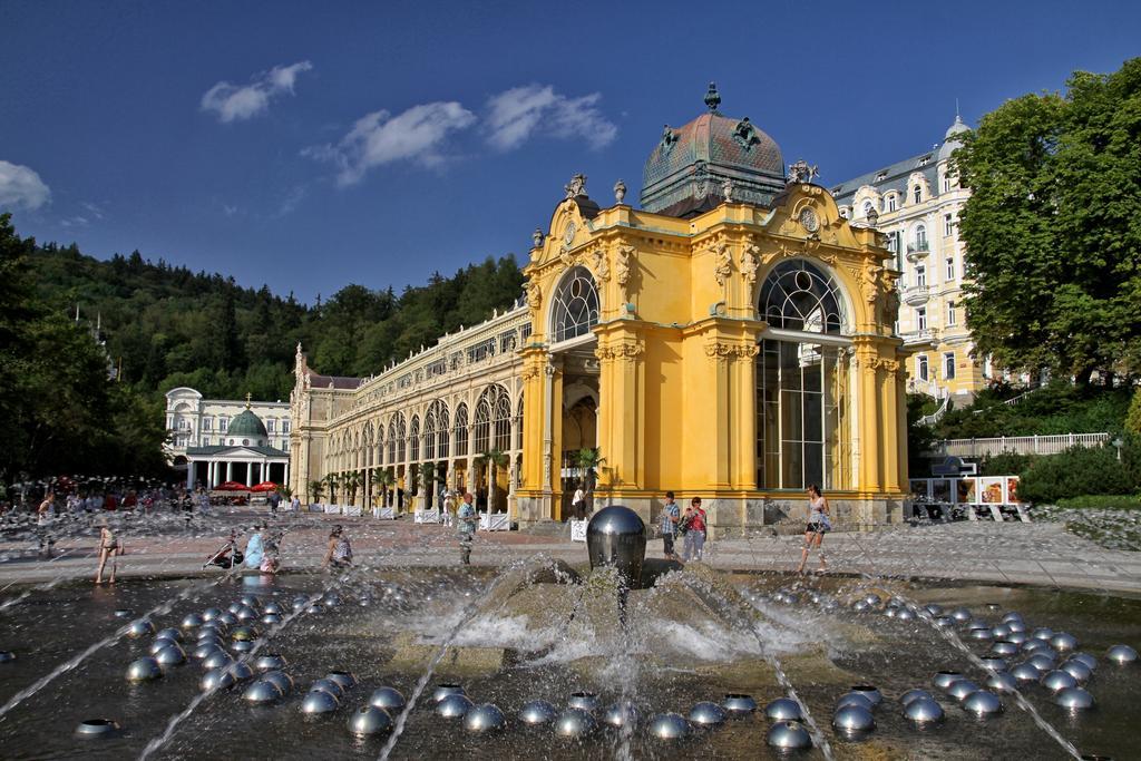 Esplanade Spa And Golf Resort Marianske Lazne Exterior photo